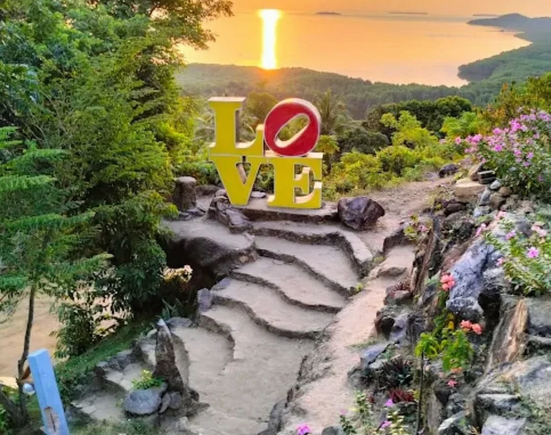 Bukit Love Karimunjawa